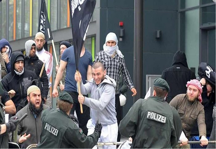  الإخوان في التشيك قاعدة خلفية للإسلاموية العنيفة