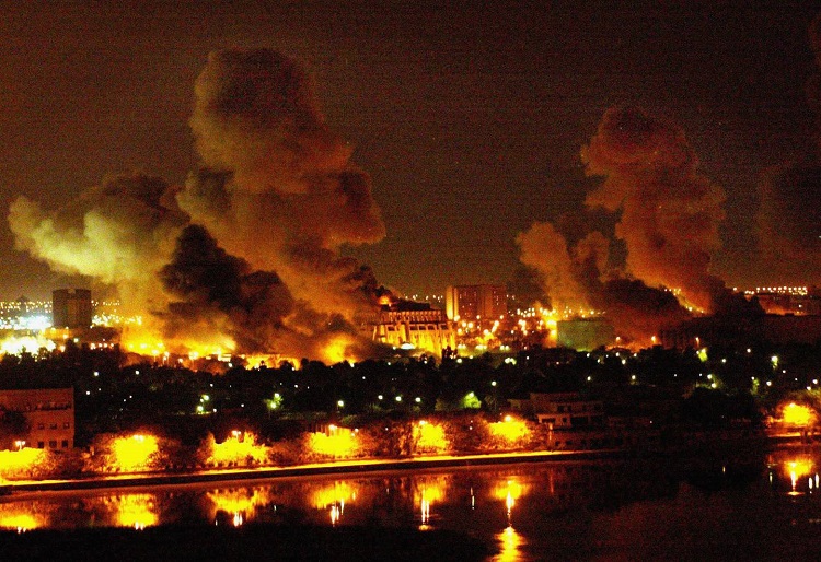 نفذت الولايات المتحدة عملية حرية العراق في 21 مارس 2003 في بغداد
