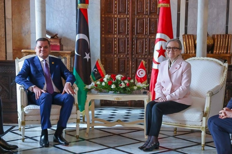 اعتبرت رئيسة الحكومة التونسية لقاءها مع الدبيبة مناسبة متجددة من أجل المزيد من تعزيز علاقات التضامن والتعاون بين تونس وليبيا