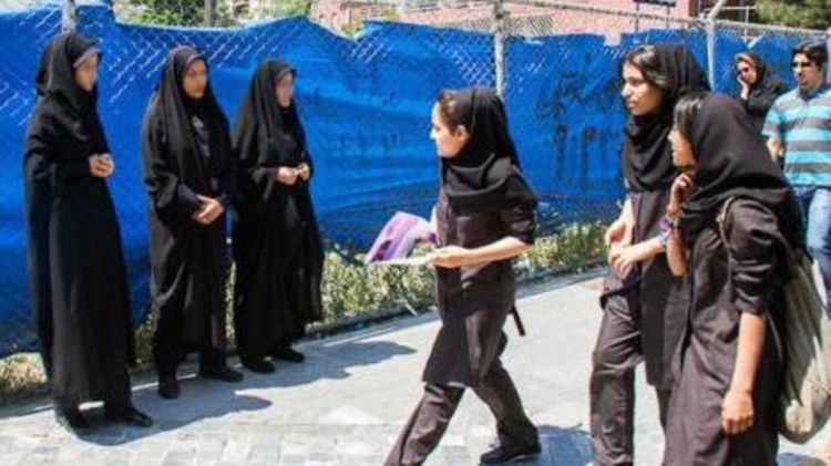 انبعاث أزمة فرض الحجاب بين النساء من جديد