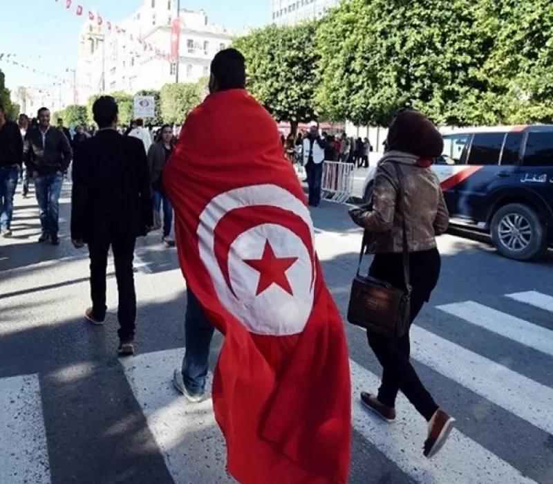برغم تراجع المؤشرات التنموية... لماذا خفت زخم الشارع التونسي؟
