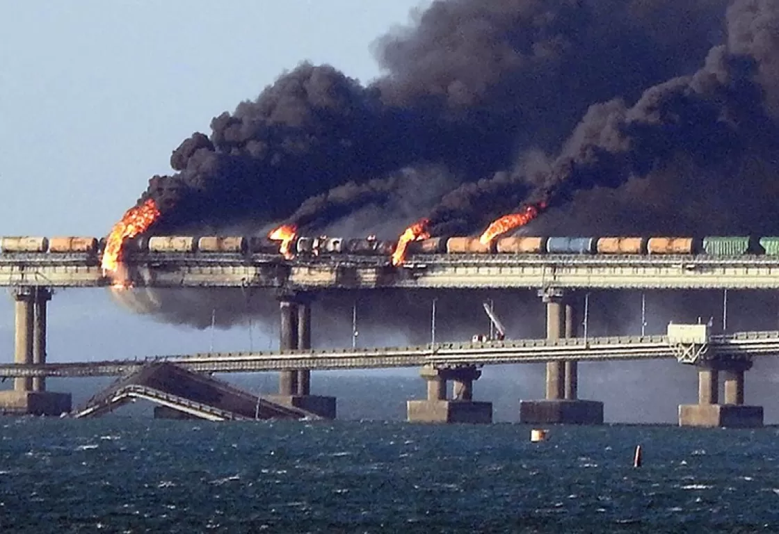 آخر تطورات انفجار جسر كيرتش الواصل روسيا بالقرم