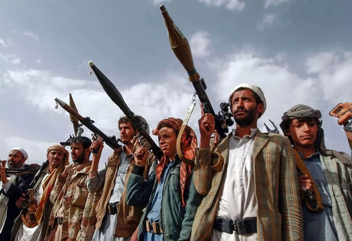 رغم الهدنة... الحوثيون يستعرضون &quot;أسلحة جديدة&quot; في عرض ضخم بصنعاء... ما الغرض منه؟