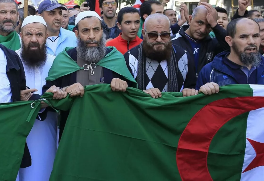 كيف رد الناشطون على دعوة إخوان الجزائر للإفراج عن الغنوشي؟