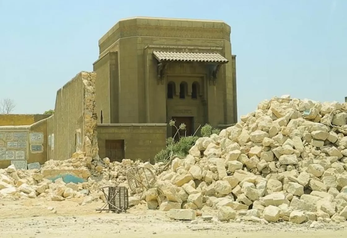 هدم المقابر التاريخية يثير جدلاً بمصر... ما القصة؟