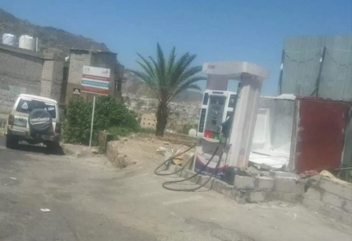 عودة طرمبات الغاز إلى أحياء وشوارع تعز تكشف فساد الإخوان