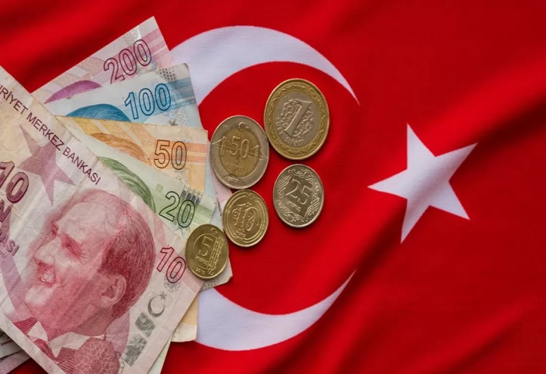 الليرة التركية تواجه أزمة جديدة... المستثمرون يتكبدون أعلى علاوة تحوط