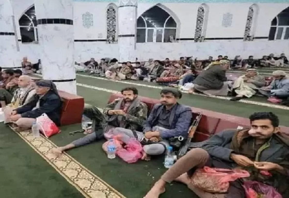 الحوثي يستثمر المساجد في رمضان لبثّ الطائفية ونشر التطرف.. تفاصيل