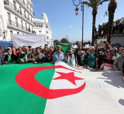 ما مسؤولية الإخوان في إدارة الجبهة الاجتماعية بالجزائر؟