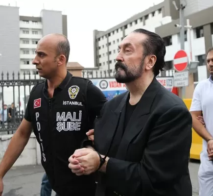 السجن لـ&quot;الداعية الراقص&quot; عدنان أوكتار (8658) عاماً.. هل تدخل أردوغان شخصياً؟