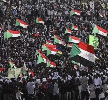 السودان يغرق في أزماته: هل تلتحق أطراف سلام جوبا بالاتفاق الإطاري؟