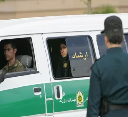 بعد مهسا أميني... وفاة فتاة إيرانية أخرى بعد مواجهة مع شرطة الأخلاق