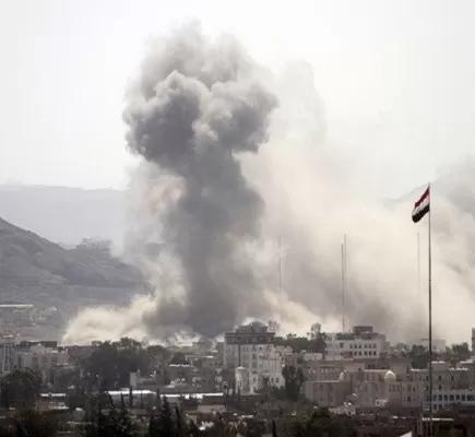 تصعيد مفاجئ للحوثي في تعز: هل اقتربت لحظة الانفجار في اليمن؟