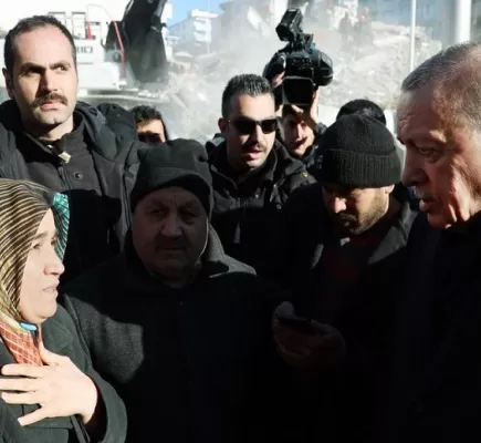 أردوغان الحالم بولاية جديدة يبدأ رسمياً حملته الانتخابية في منطقة الزلزال